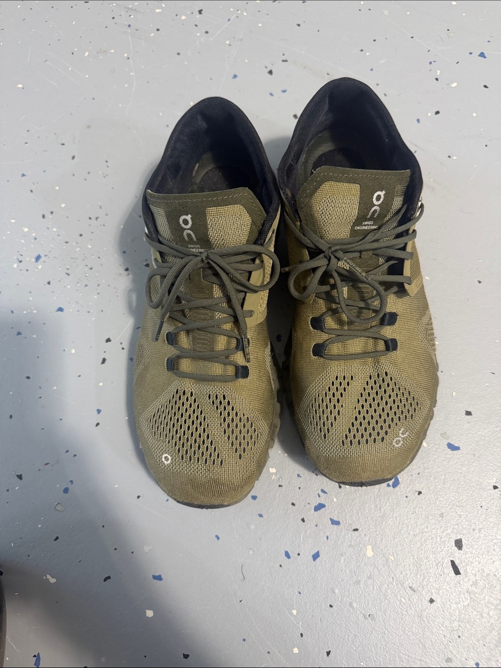 On Running Men's Olive/Black Lightweight Running Shoes